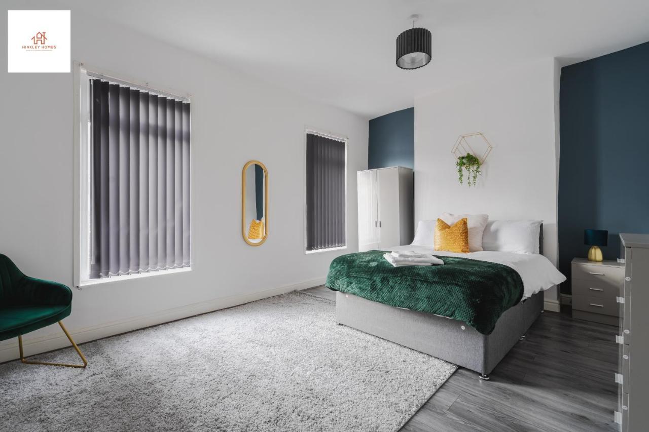 Immaculate 4 Bed In Liverpool By Hinkley Homes Short Lets & Serviced Accommodation Экстерьер фото