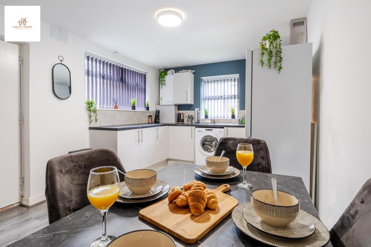 Immaculate 4 Bed In Liverpool By Hinkley Homes Short Lets & Serviced Accommodation Экстерьер фото