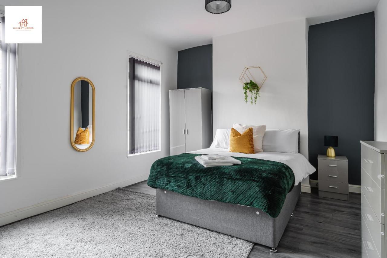 Immaculate 4 Bed In Liverpool By Hinkley Homes Short Lets & Serviced Accommodation Экстерьер фото