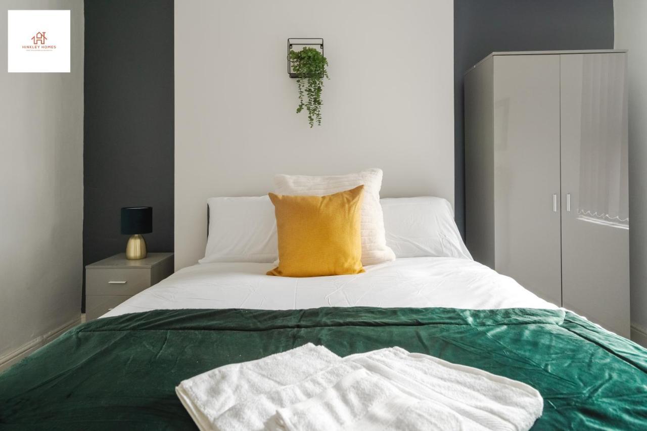Immaculate 4 Bed In Liverpool By Hinkley Homes Short Lets & Serviced Accommodation Экстерьер фото