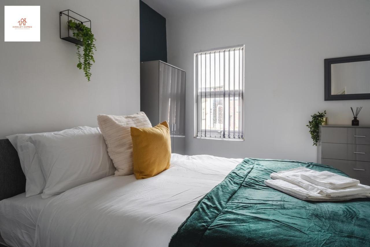 Immaculate 4 Bed In Liverpool By Hinkley Homes Short Lets & Serviced Accommodation Экстерьер фото